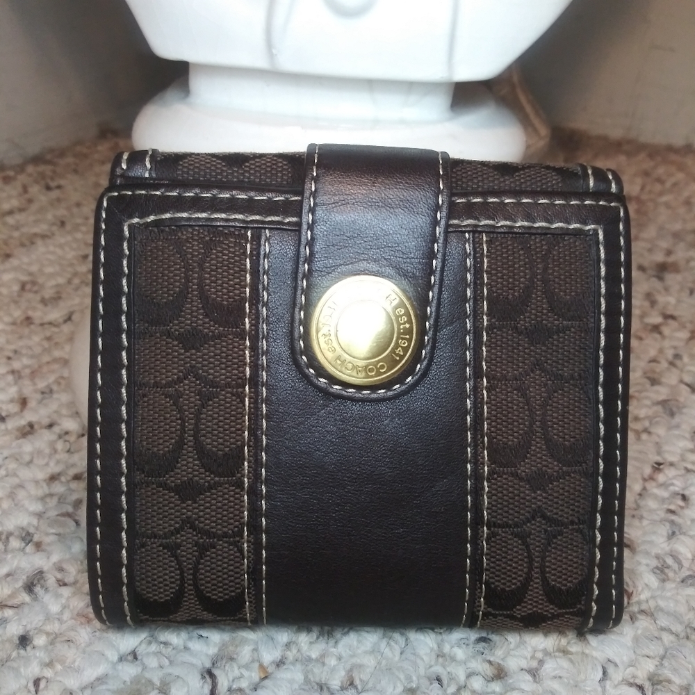 Coach Ladie's Dark Brown Hampton Signature Brocade Snap Closure Bi-fold Wallet